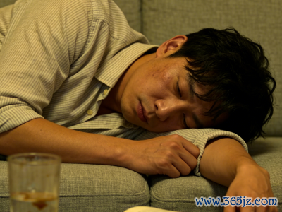 房劳过度 房劳过度